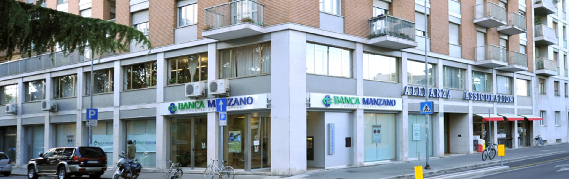 PROGETTAZIONE SPORTELLO BANCARIO – UDINE, ANGOLO TRA VIA DELLA VITTORIA E VIA SANTA CHIARA